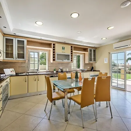 Villa Monte Sol - Vip Properties By Interhome *